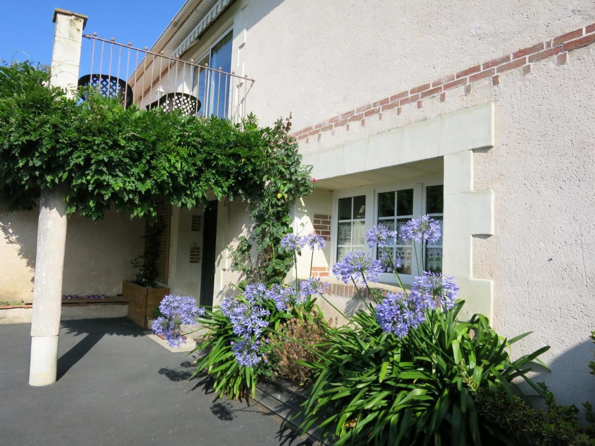 Bed and Breakfast Les Bienfaits D'Harmonium La Chapelle-Gaudin Esterno foto